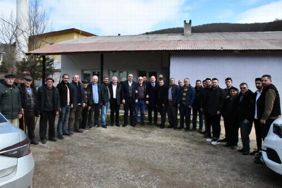 Gündoğdu, deprem sebebiyle ara verdiği mahalle programlarına yeniden başladı!