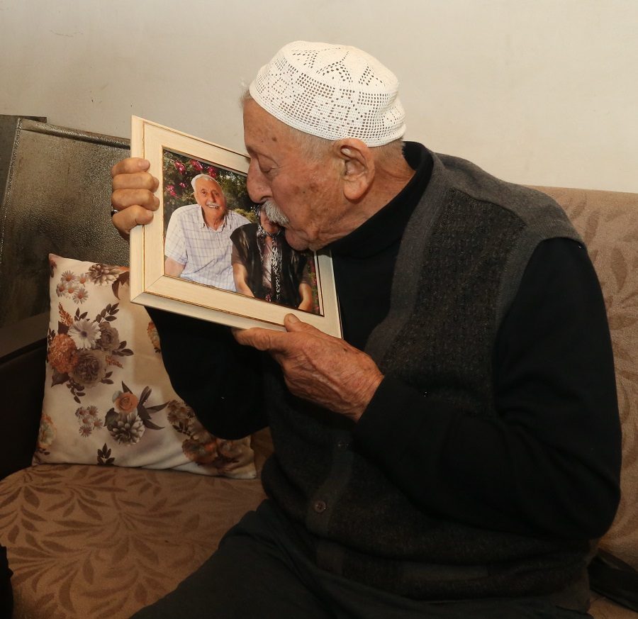 Çift, 60 yıl sonra tek karede buluşturuldu