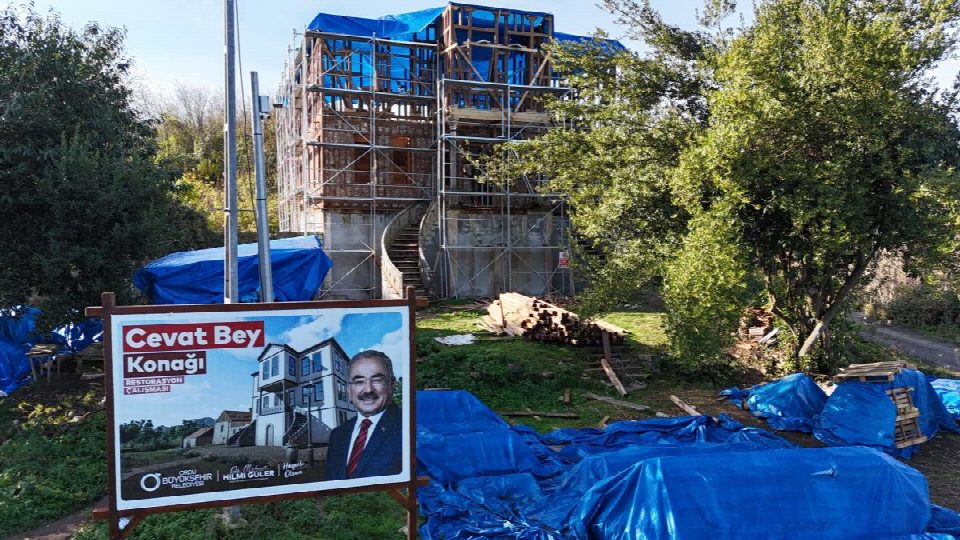 Çamaş Cevat bey konağının restorasyonu sürüyor