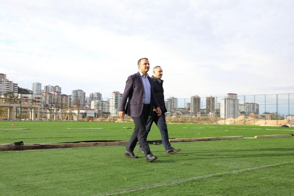OKÇULUK KAMP ALANI VE 500 SEYİRCİ KAPASİTELİ SENTETİK ÇİM SAHA ÇALIŞMALARI DEVAM EDİYOR