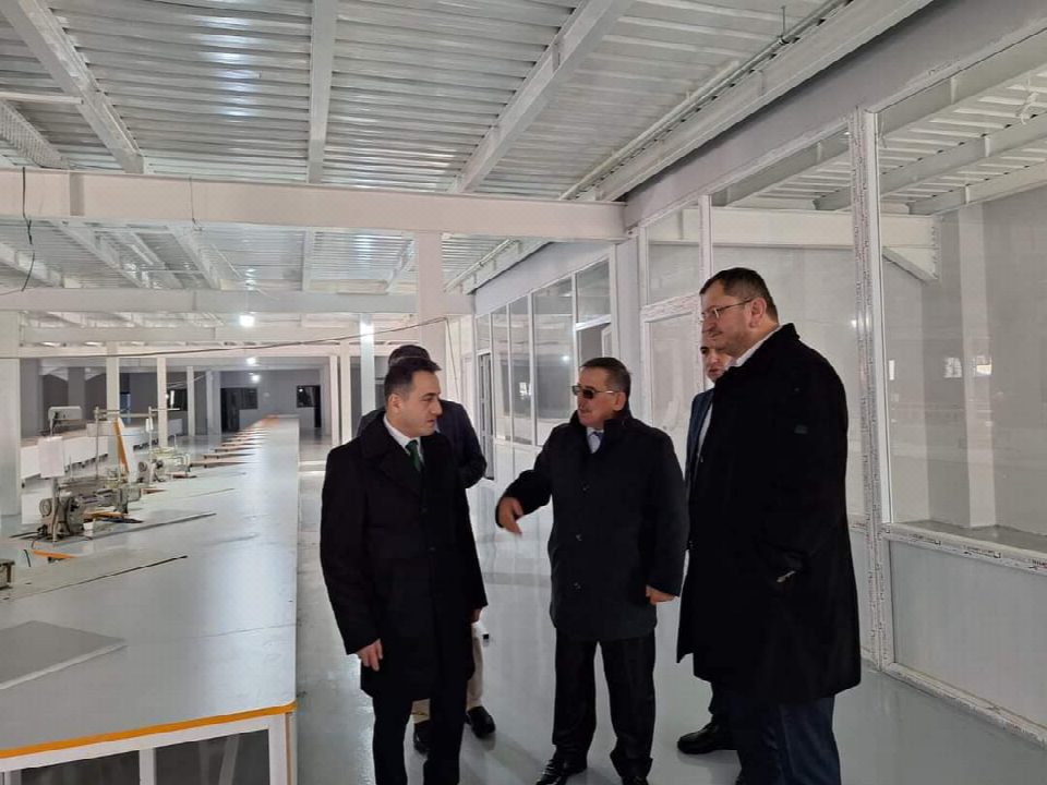 Başkan Karataş Aybastı ve Çatalpınar ilçelerinde yapımı devam eden projeleri inceledi