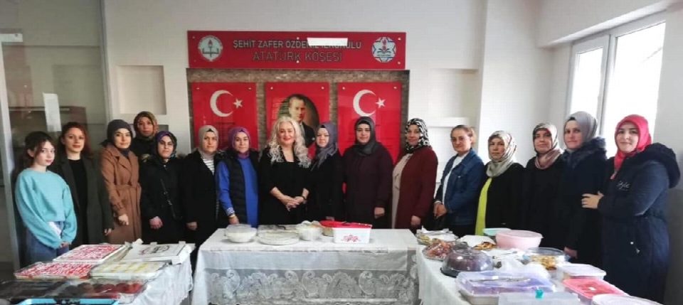 Dönemi anlamlı bir kermes ile kapattılar