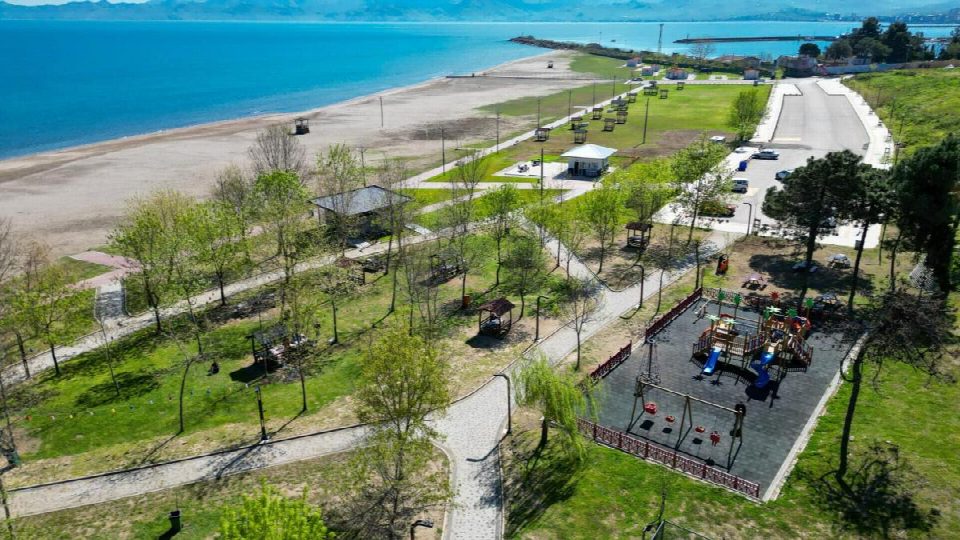 Fatsa Uzunkum plajı ziyaretçilerini bekliyor
