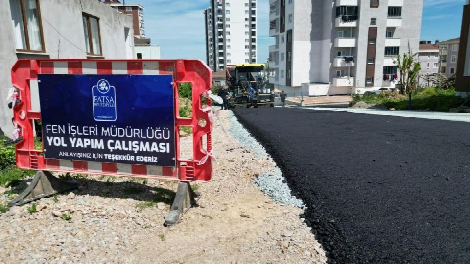 Dolunay sıcak asfaltlarla nakış gibi süsleniyor