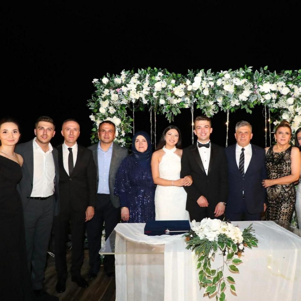 Ezgi ile Yunus Emre hayatlarını birleştirdi