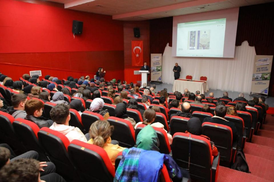 Fatsa’da “Tarihi ve kültürel boyutlarıyla Fatsa” konferanslarının ikincisi düzenlendi