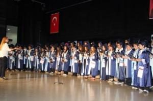 ÖZEL DOLUNAY KOLEJİ 13. DÖNEM MEZUNLARINI UĞURLADI