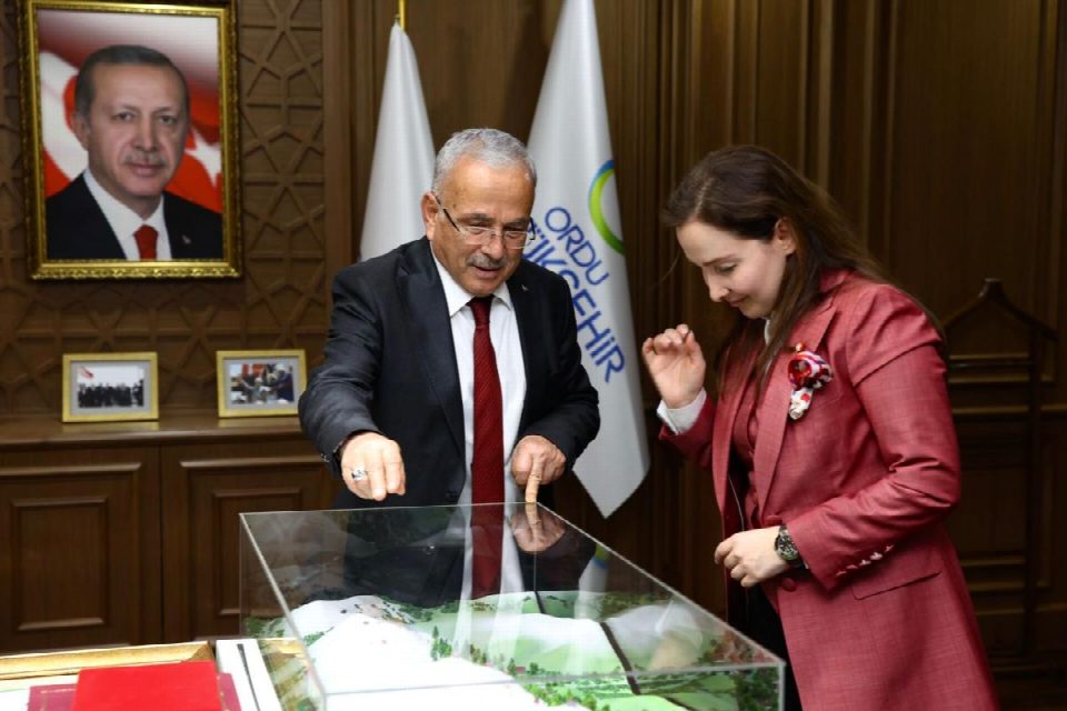 TÜRK ASILLI VİYANA EYALET MİLLETVEKİLİNDEN BAŞKAN GÜLER’E ZİYARET