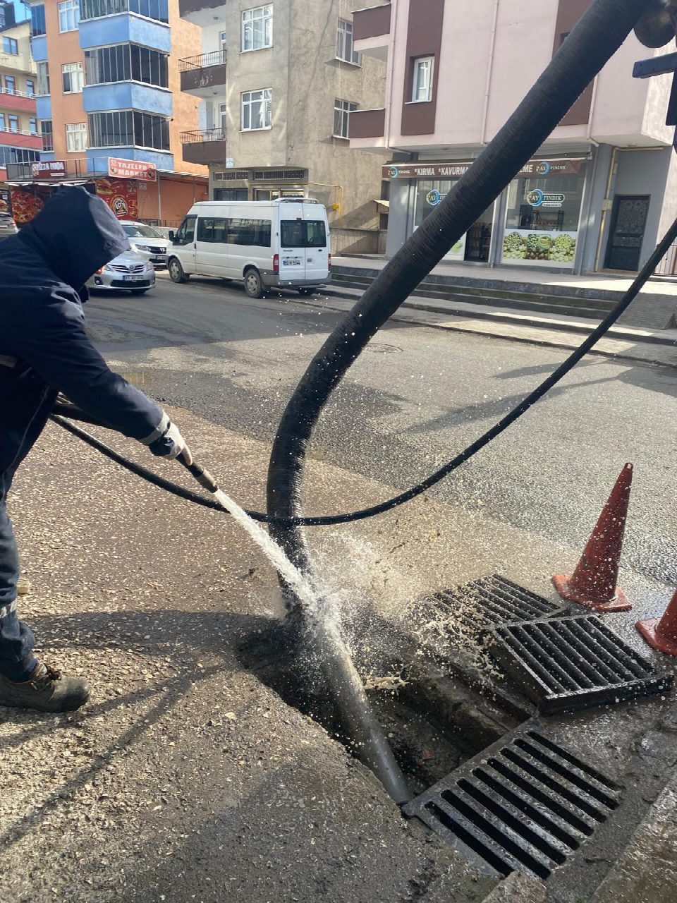 Ordu’da dere yatakları ve mazgallar temizleniyor