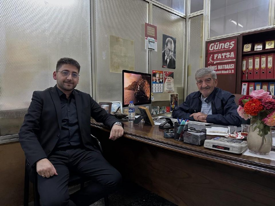 Fatsa PTT müdürü Ali Ermez Güneş gazetesi’ni ziyaret etti