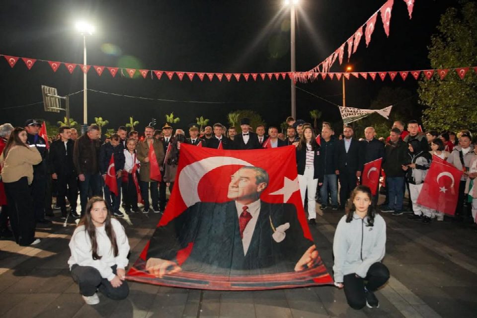 Fatsa’da Cumhuriyet coşkusu caddelere taştı