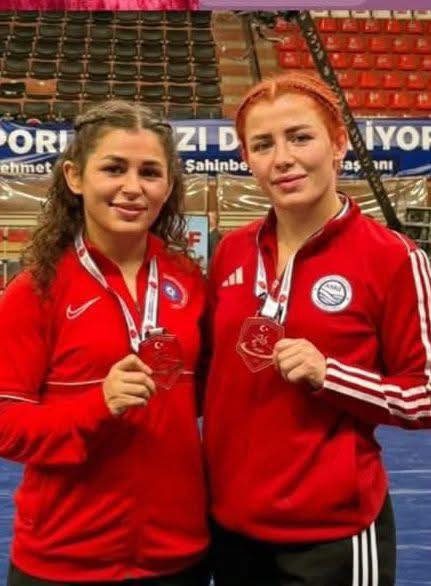 Fatsalı Aynur ve Aysun kardeşlerden büyük başarı