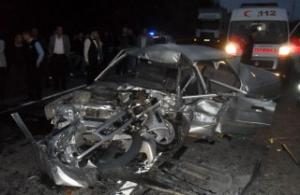 HATALI SOLLAMA: 2 ÖLÜ, 1 YARALI
