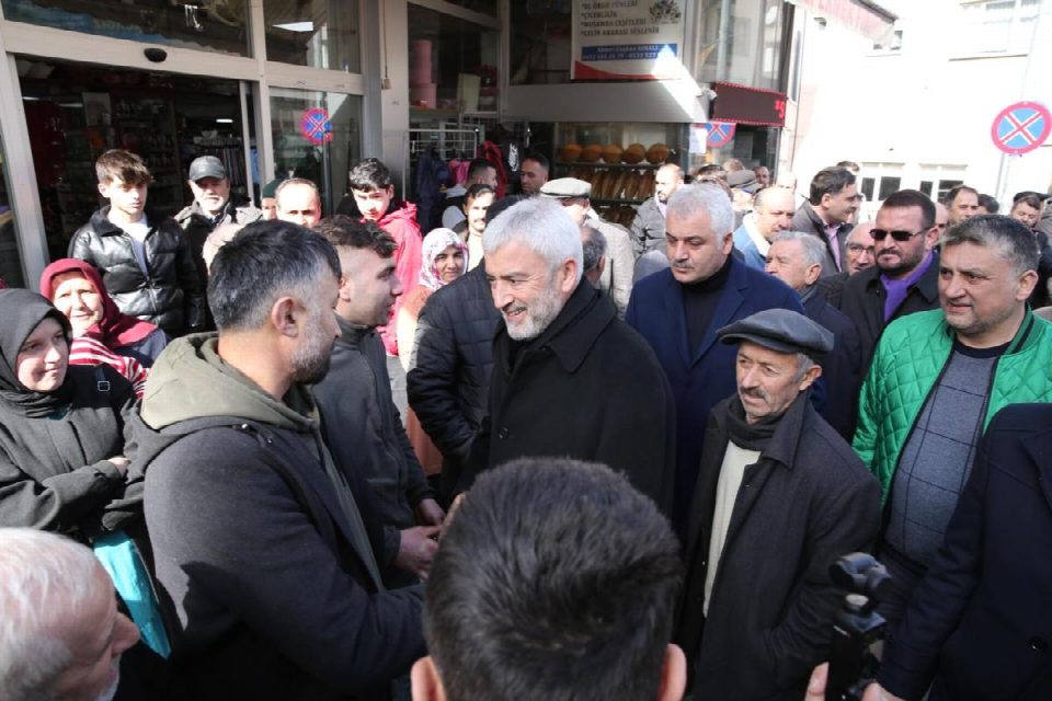 ENVER YILMAZ'IN DEV MİTİNGLERİ TÜM HIZIYLA SÜRÜYOR