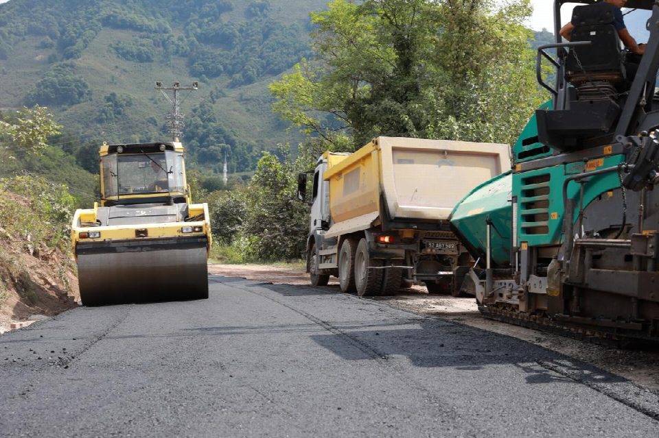 Büyükşehir Çatalpınar’da yol ve su sorununu çözüyor