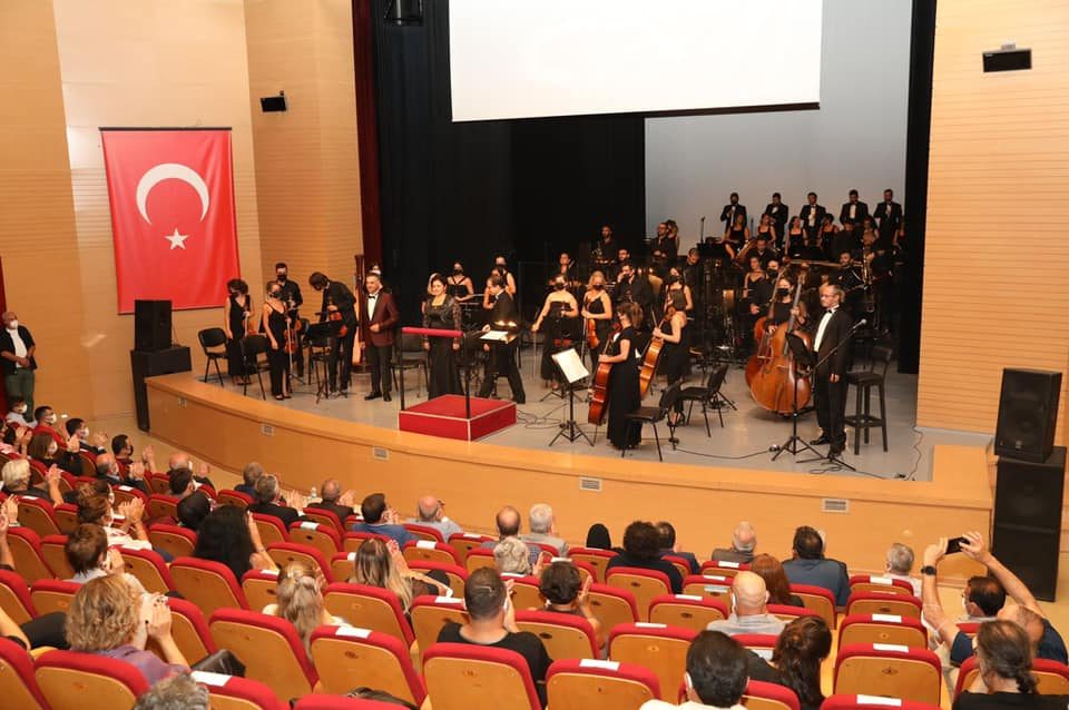 Muhteşem destana muhteşem oratoryo