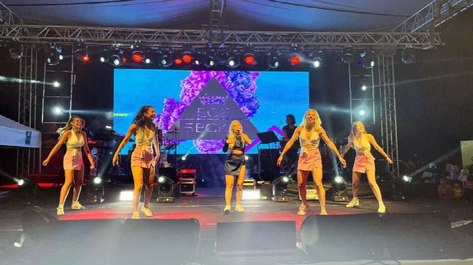 Ece Seçkin Fatsa’da coştu, coşturdu