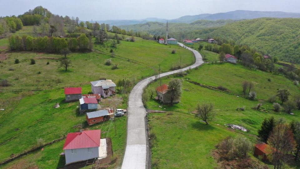 Akkuş’ta 10 Km’lik Grup Yolu Etap Etap Yenileniyor