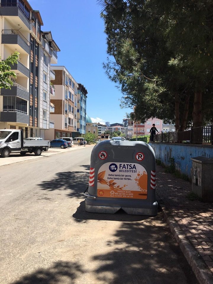 Fatsa Belediyesi yeni tip yer üstü çöp konteyner sistemini hayata geçirdi