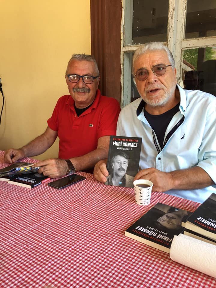 Ahmet Becioğlu, Kabakdağı Köyünde Kitabını İmzaladı...