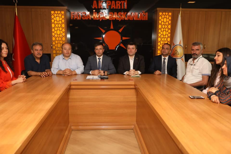 Siyasi partilerde bayramlaşma törenleri yapıldı