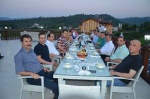 BAŞKAN ANLAYAN BASIN MENSUPLARIYLA İFTARDA BULUŞTU