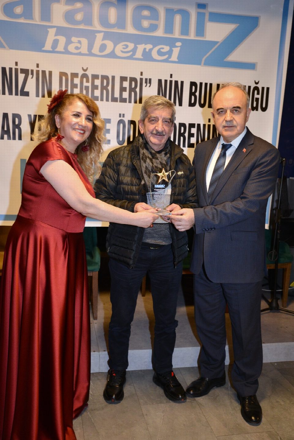 Karadeniz'de 'yılın değerleri' ödüllerini aldı…