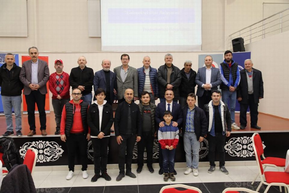İşitme engelliler iftarda buluştu