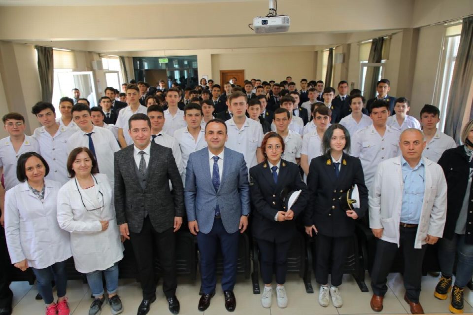 Kibar “Denizciler için yabancı dil çok önemli”