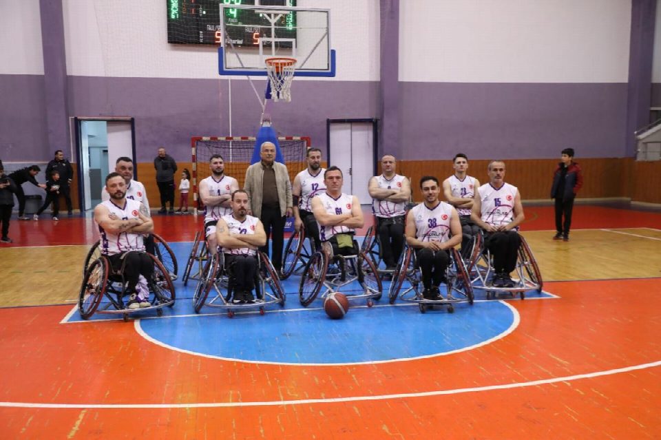 Engelsizler ordusu galip:70-61