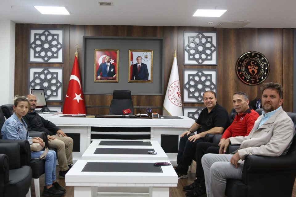 Milli sporcu Hüsrev Doğrudan Genç’e ziyaret