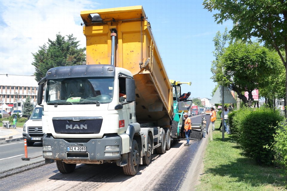 Fatsa sahil karayolunda yenileme çalışmalarında sona gelindi