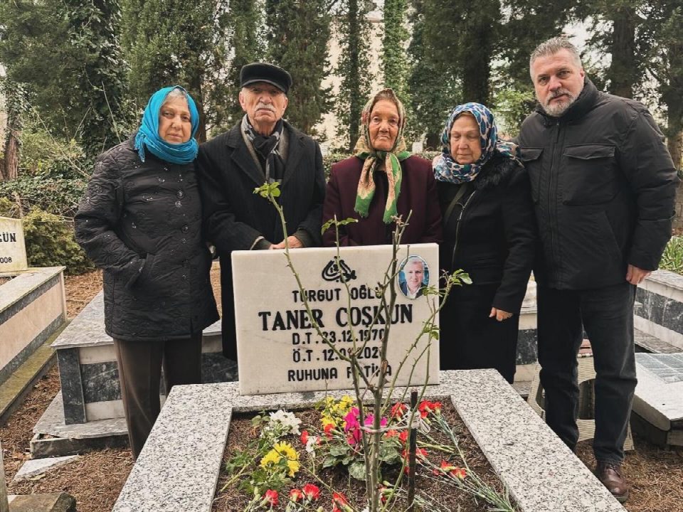 Taner Coşkun mezarı başında anıldı