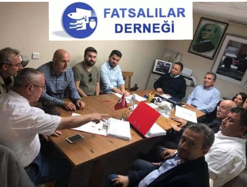 DERNEK ÖĞRENCİ BURSLARINI YATIRDI