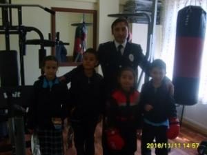 Polislere Öğrencilerden Anlamlı Ziyaret