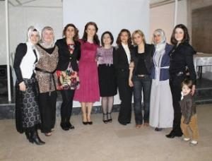 ALTIN KALPLER YARDIMLAŞMA DERNEĞİ ANNELER GÜNÜNÜ KUTLADI