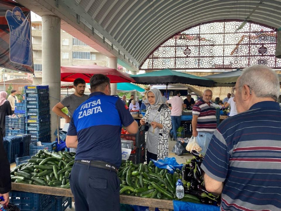 Fatsa'da pazarcı esnafına broşürlü uyarı