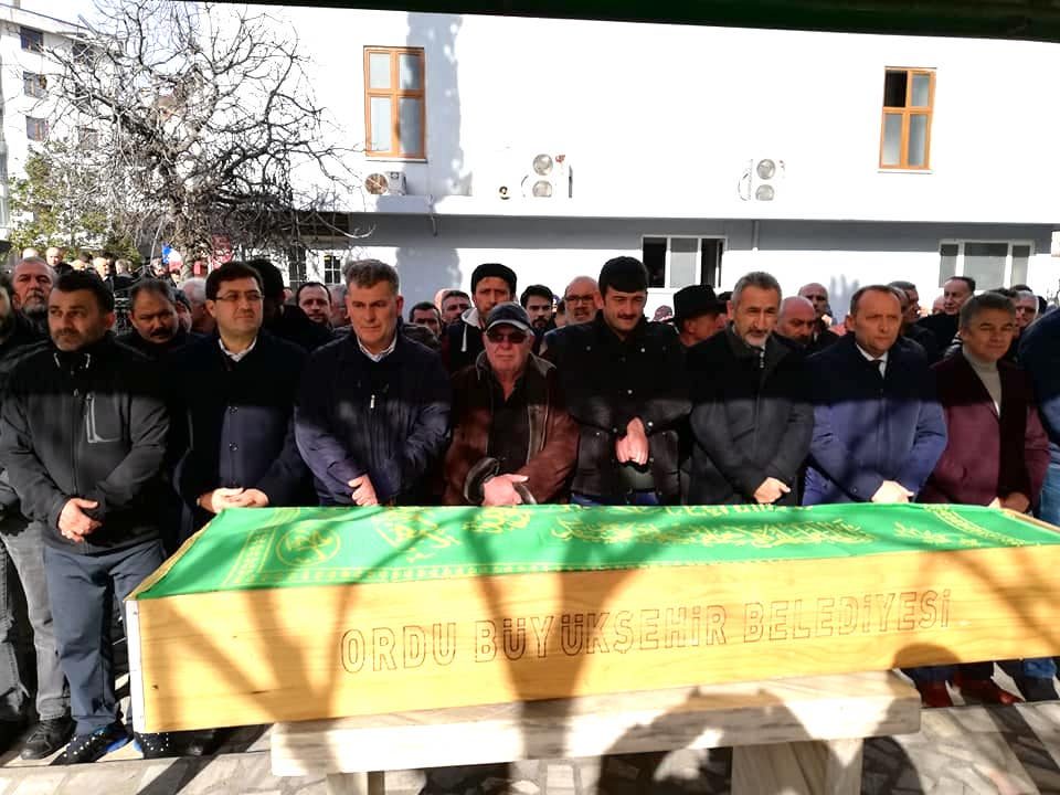 Ertuğrul Saçlı son yolculuğuna uğurlandı