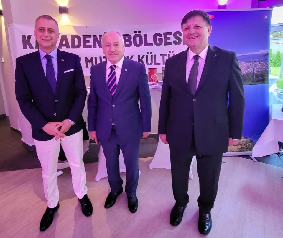 BAŞKAN KARLIBEL “GELİN VE ORDU’YU YAŞAYIN”
