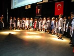 SAĞLIK MESLEK LİSESİ'NDE MEZUNİYET TÖRENİ GERÇEKLEŞTİ