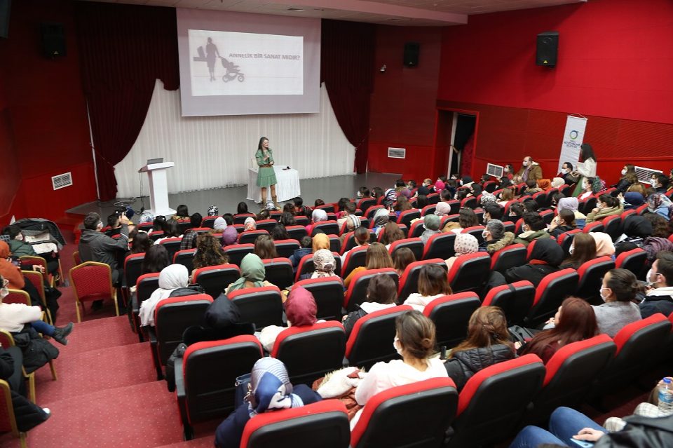 Akademisyen anne Ordulular’la buluştu