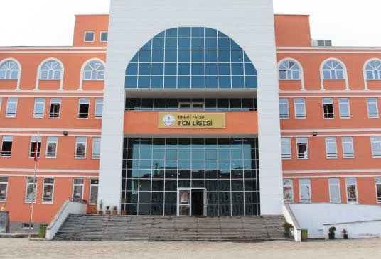 Fatsa Fen Lisesi Öğretmenlerinden örnek davranış