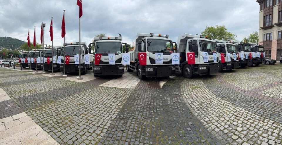 GÜÇLÜ ALTYAPI İÇİN YENİ ARAÇLAR KİRALAMA DEĞİL, SATIN ALMA