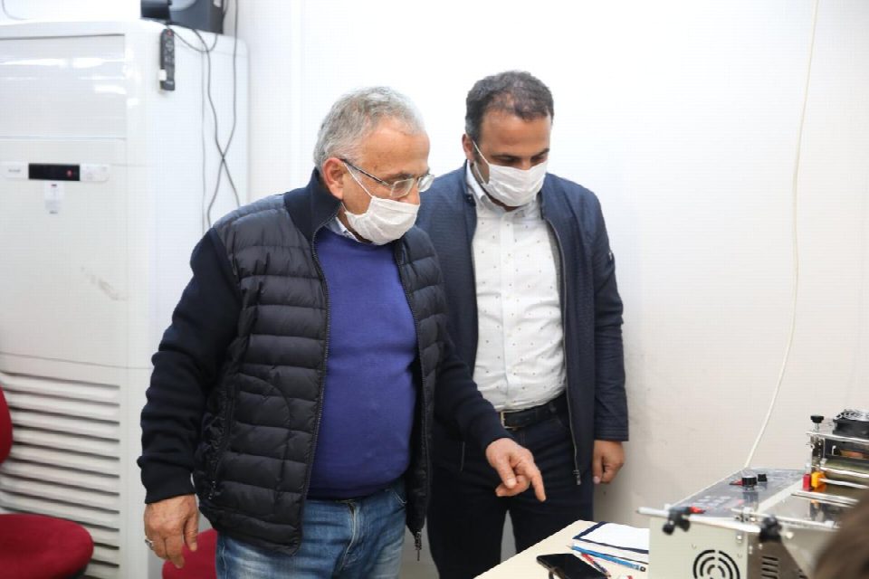 GÜLER “Maske üretim atölyesi bana Kurtuluş savaşında mermi yapan kadınları hatırlattı”
