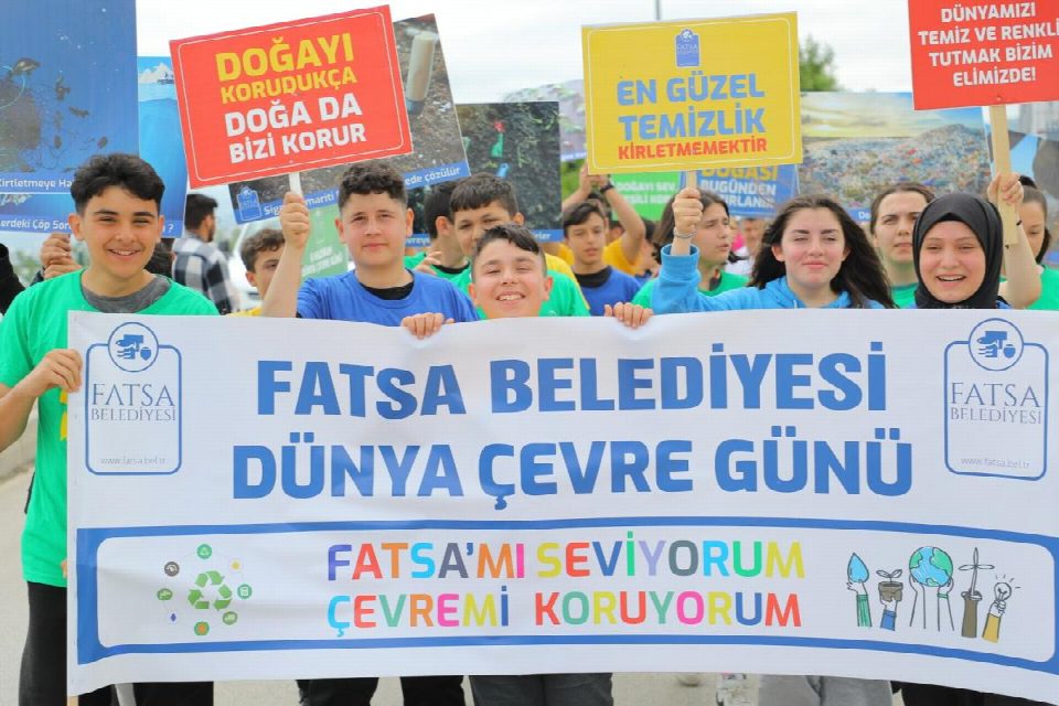 Fatsa belediye başkanı İbrahim Etem Kibar "Bize düşen çevreye duyarlı gençler yetiştirmek"