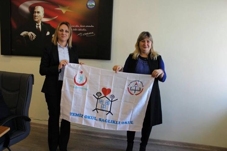 FATSA’DA 9 OKULA “BEYAZ BAYRAK”