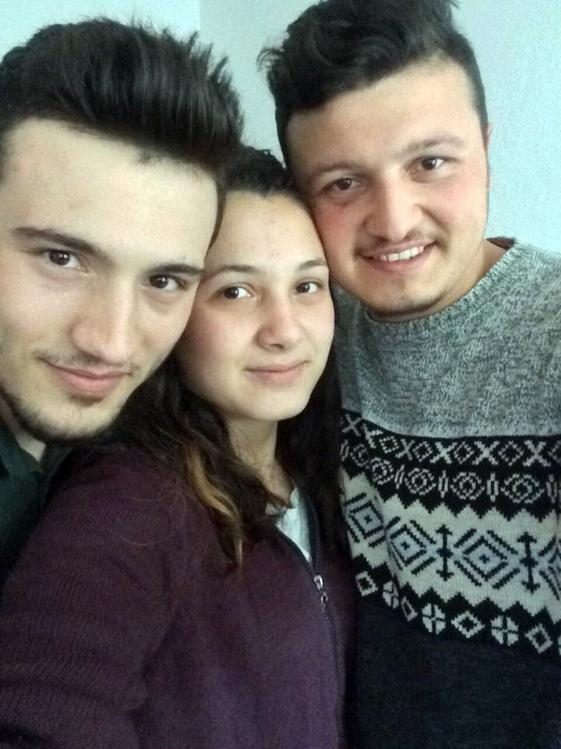 Kayıp kızlarına kavuşmanın sevincini yaşıyorlar
