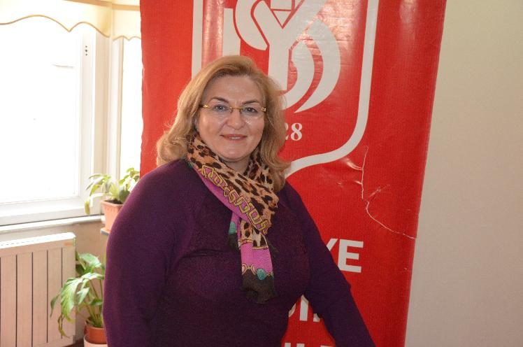 Fatsa Yardım Sevenler Derneği Başkanı Nimet Koç: “Yüzlerce gencimizi ülkemiz ekonomisinde, eğitiminde ve kalkınmasında rol almak üzere mezun edip hayata atılmasına katkıda bulunduk”