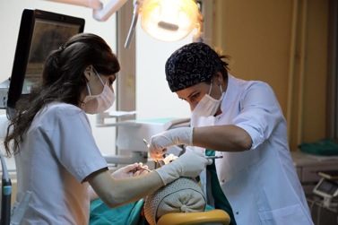 ODÜ Diş Hekimliği Fakültesi Diş ünitesinde son 5 yılda 260 bin kişinin diş tedavisi yapıldı