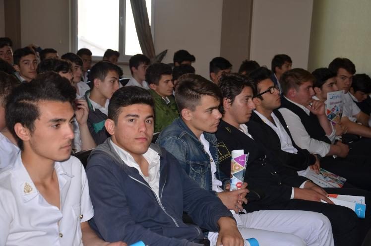 Öğrencilere meslek semineri